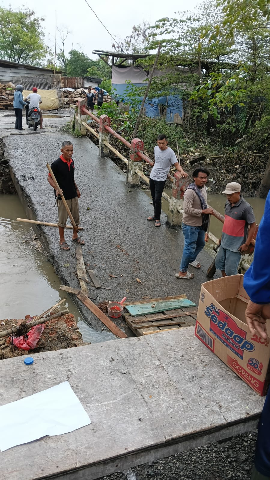 monitoring-jembatan-roboh